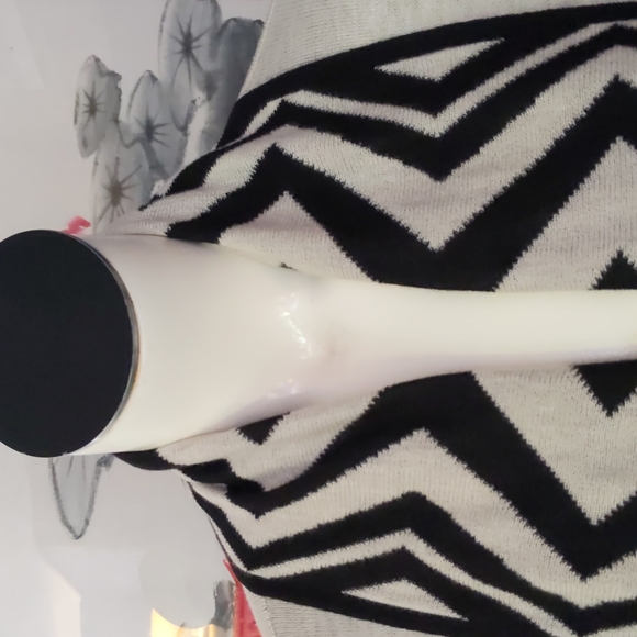 Ya Los Angeles Open Cardigan Size L - Picture 2 of 8